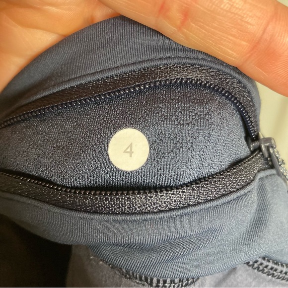 Lululemon skort - Picture 4 of 6